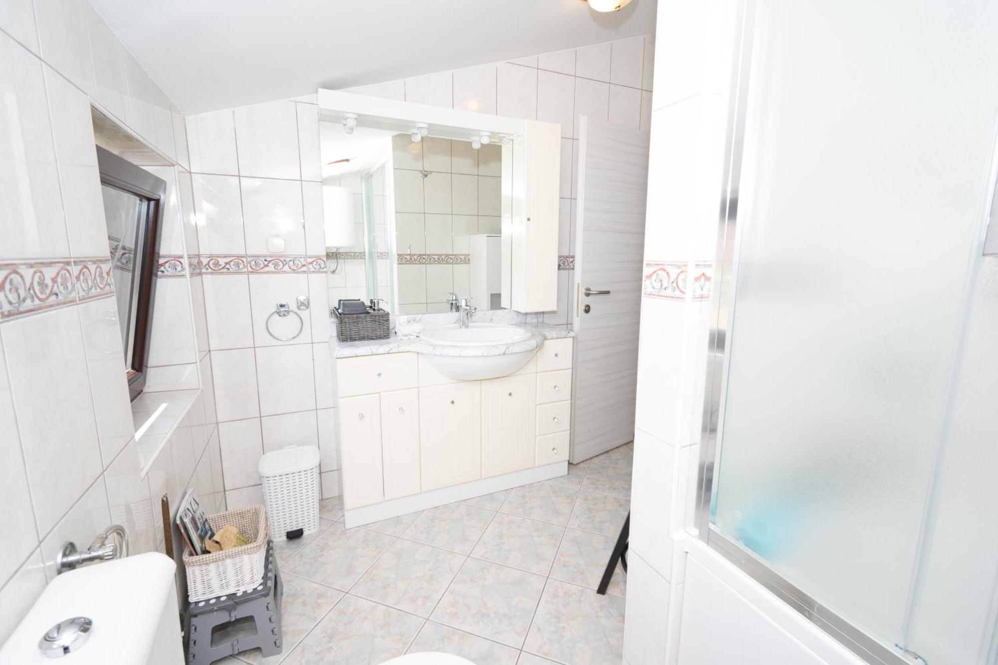 Spacious For 10 With A Big Private Pool Villa *