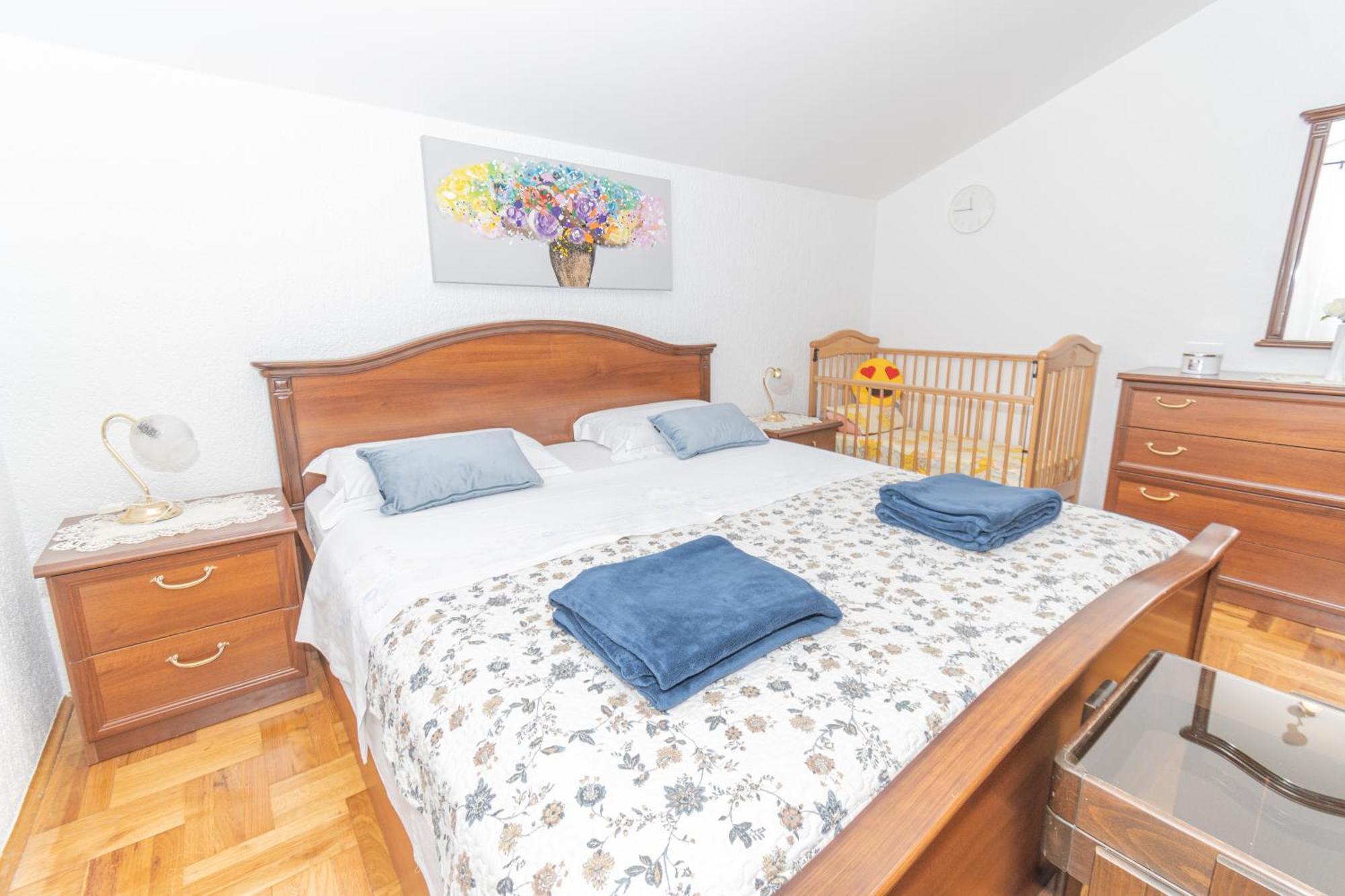 Villa Spacious For 10 With A Big Private Pool Trilj