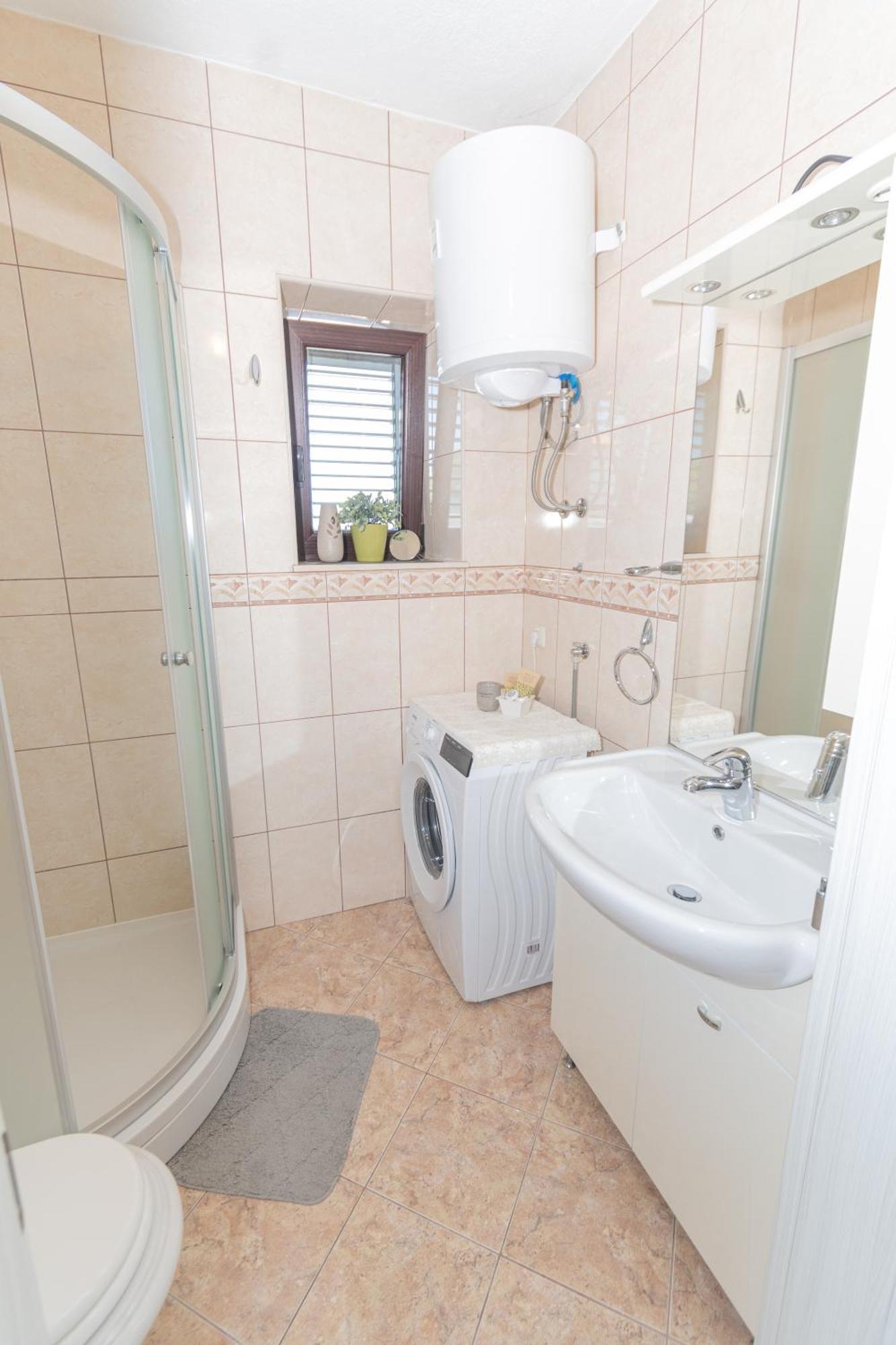 Villa Spacious For 10 With A Big Private Pool