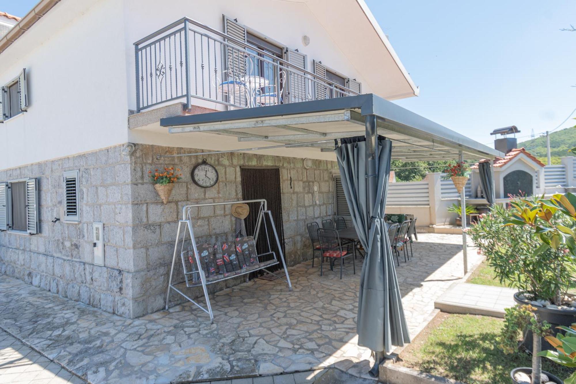 Spacious For 10 With A Big Private Pool Villa Trilj