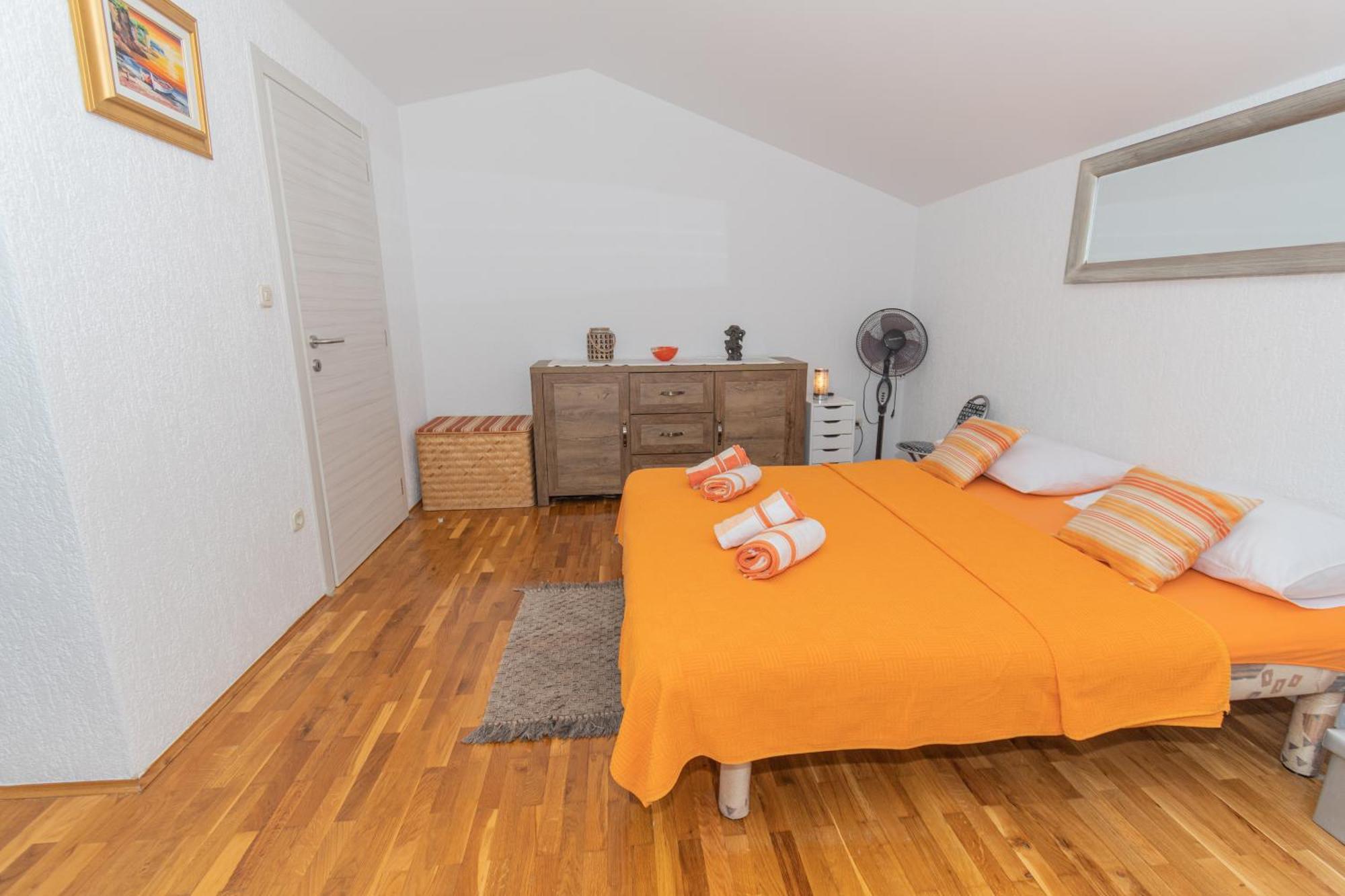 Spacious For 10 With A Big Private Pool Villa Trilj
